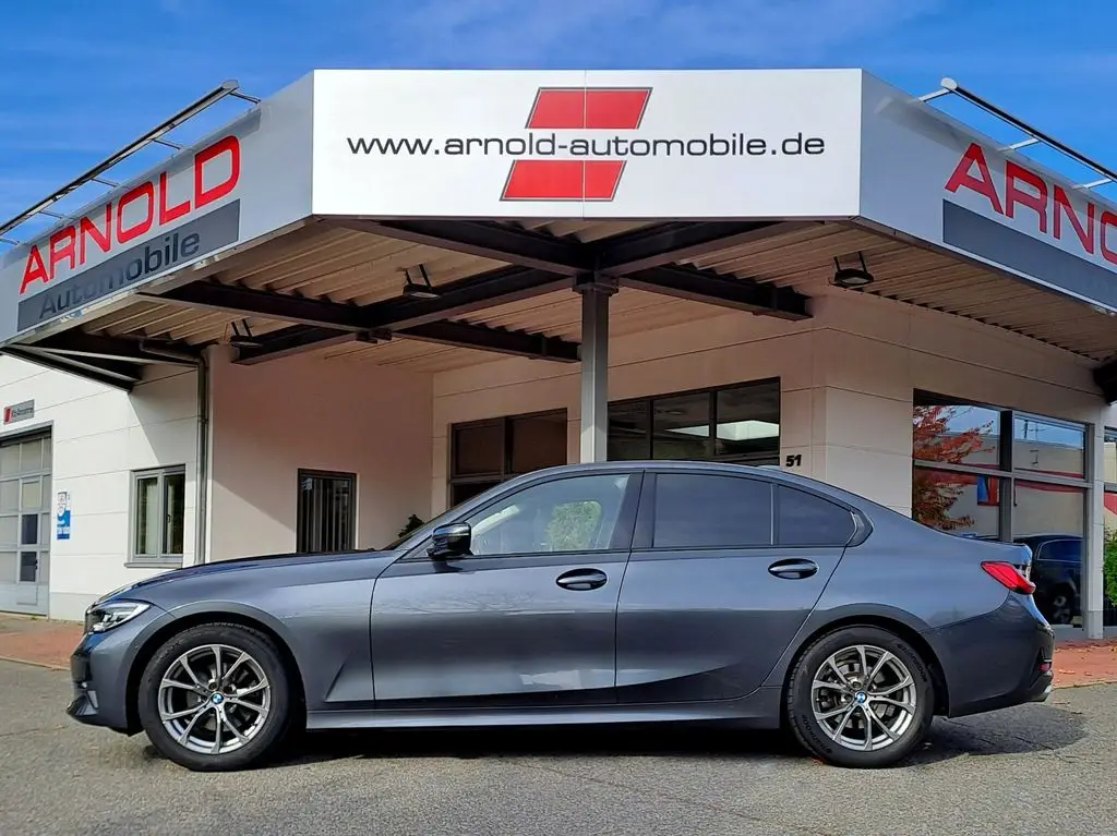 Photo 1 : Bmw Serie 3 2019 Essence