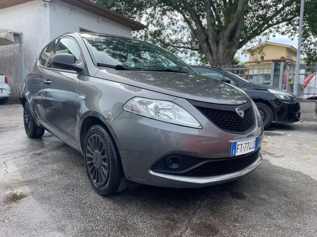 Photo 1 : Lancia Ypsilon 2018 LPG