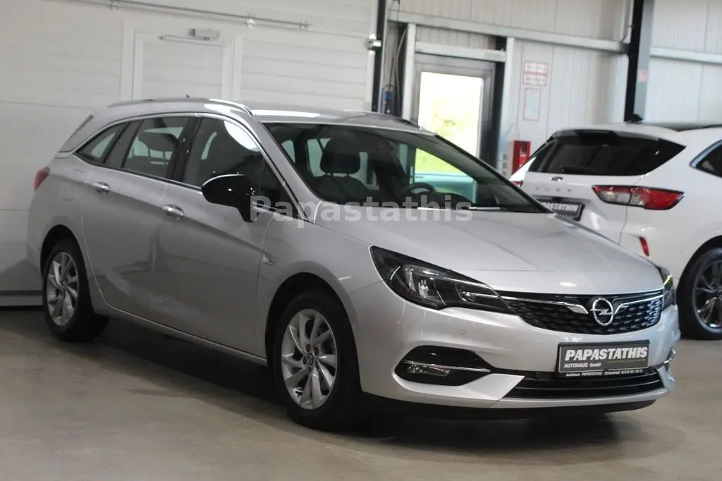 Photo 1 : Opel Astra 2021 Essence