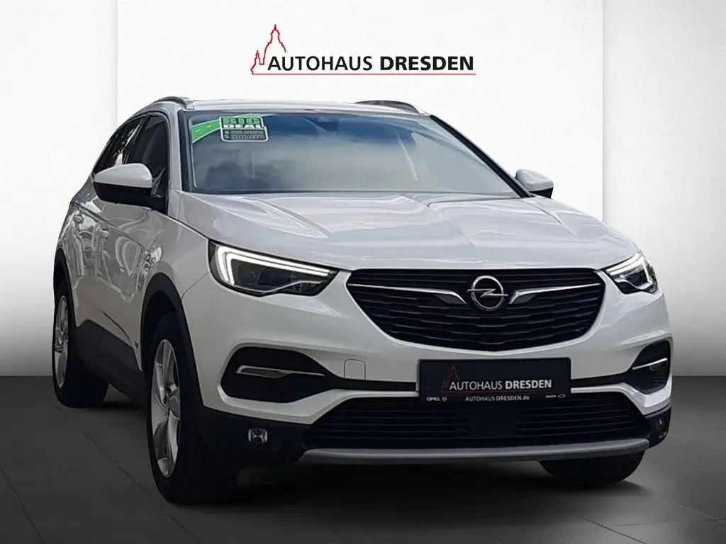 Photo 1 : Opel Grandland 2021 Hybrid