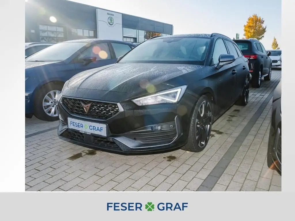 Photo 1 : Cupra Leon 2023 Petrol