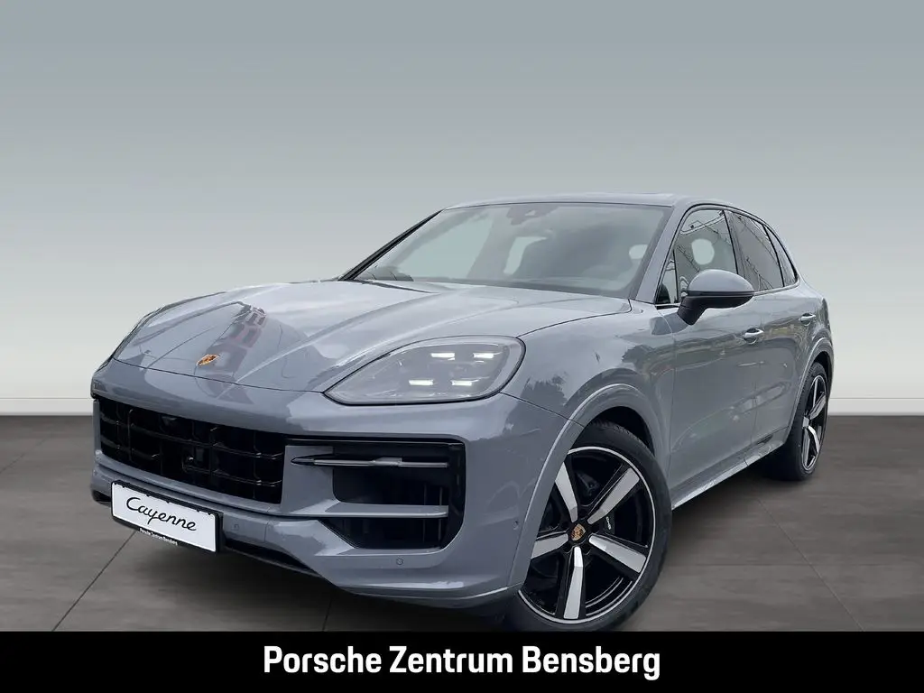 Photo 1 : Porsche Cayenne 2023 Petrol