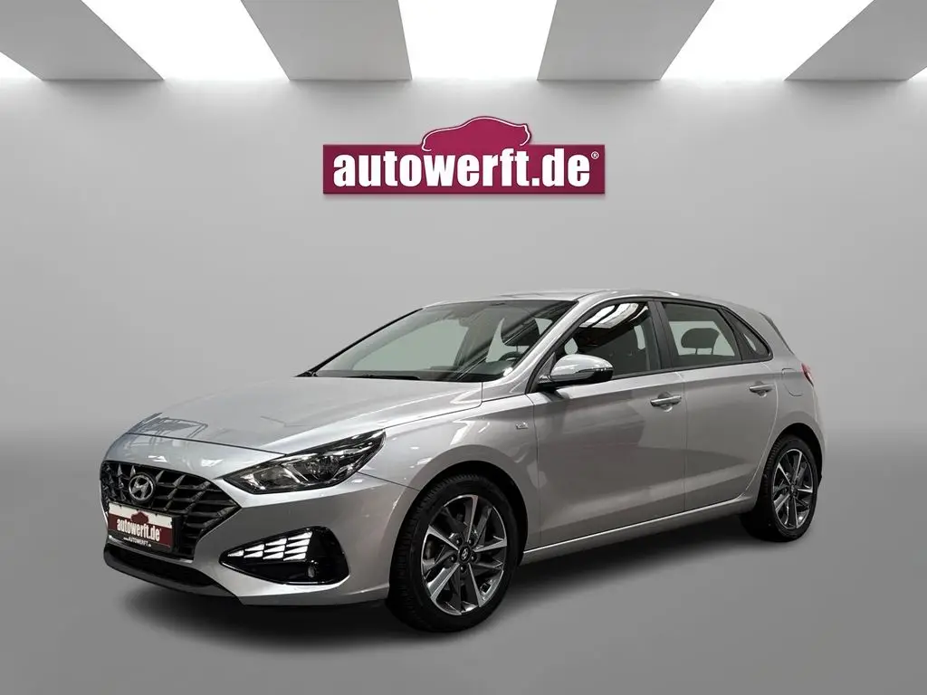 Photo 1 : Hyundai I30 2023 Petrol