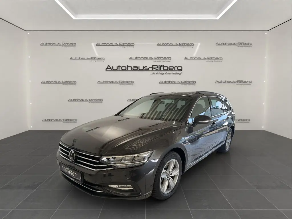 Photo 1 : Volkswagen Passat 2023 Diesel