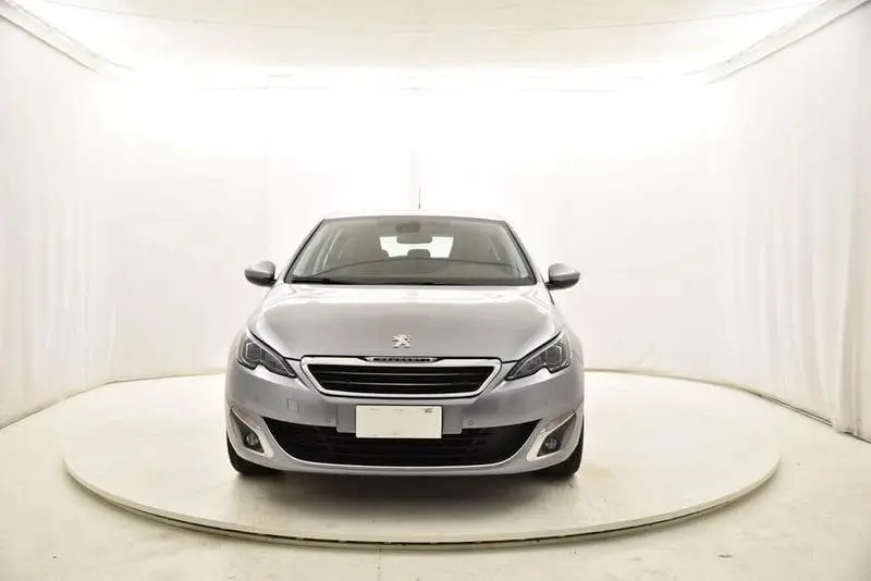 Photo 1 : Peugeot 308 2017 Essence