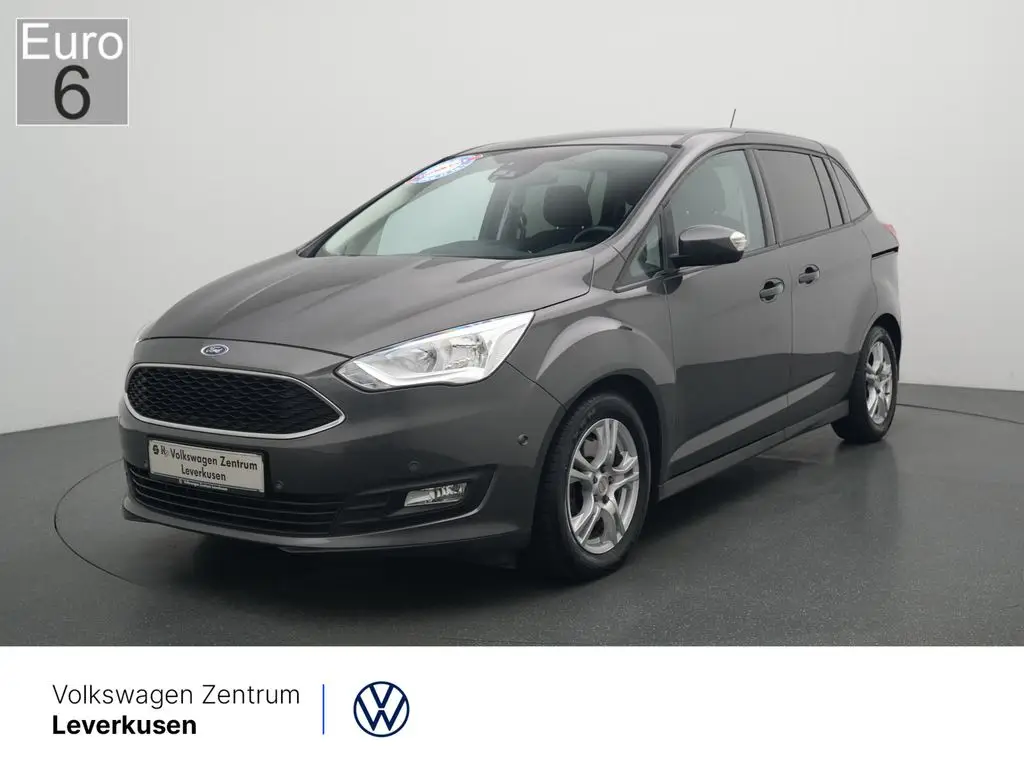 Photo 1 : Ford Grand C-max 2019 Petrol