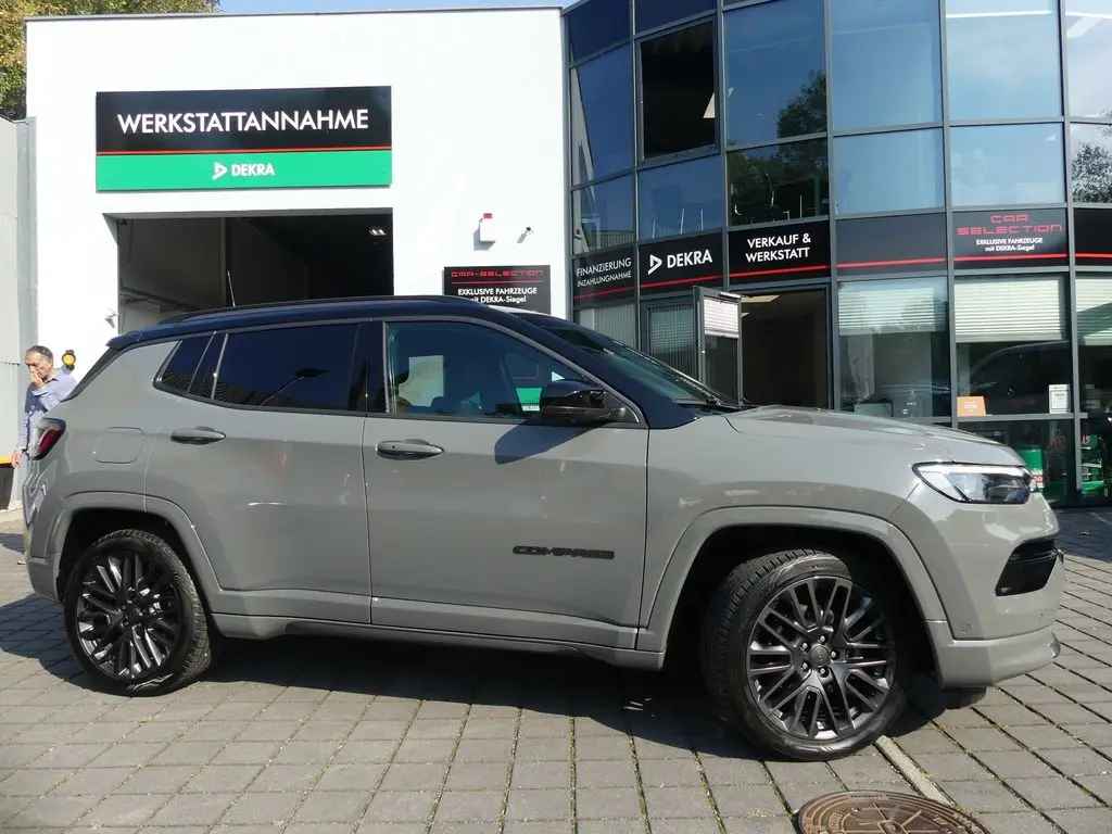 Photo 1 : Jeep Compass 2021 Petrol