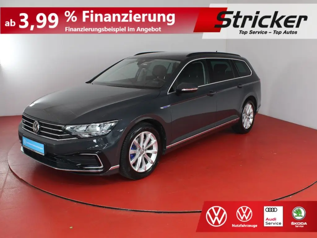 Photo 1 : Volkswagen Passat 2020 Hybrid