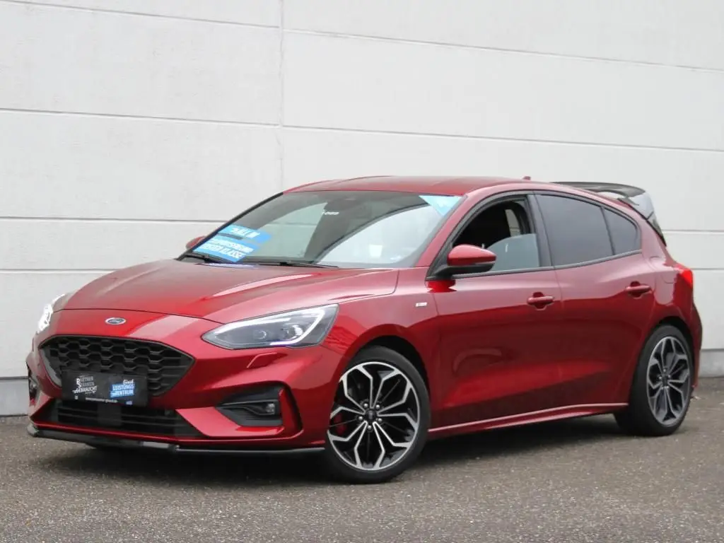 Photo 1 : Ford Focus 2018 Petrol