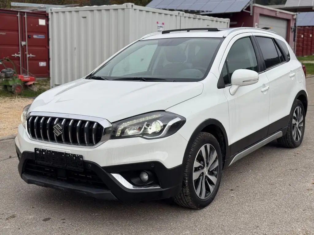 Photo 1 : Suzuki Sx4 2016 Essence