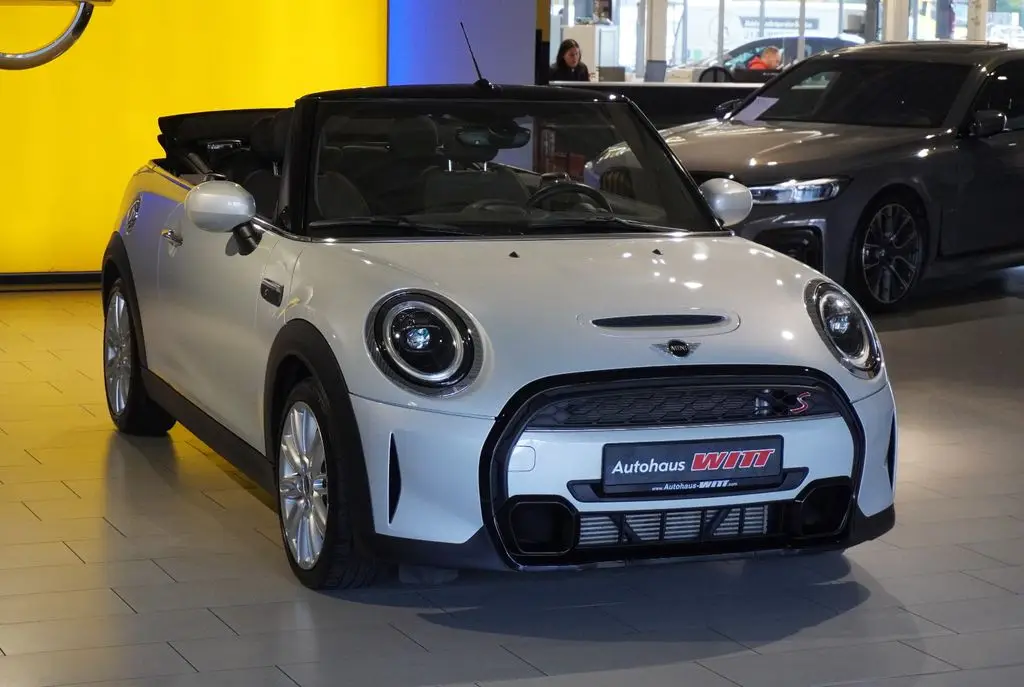 Photo 1 : Mini Cooper 2021 Petrol