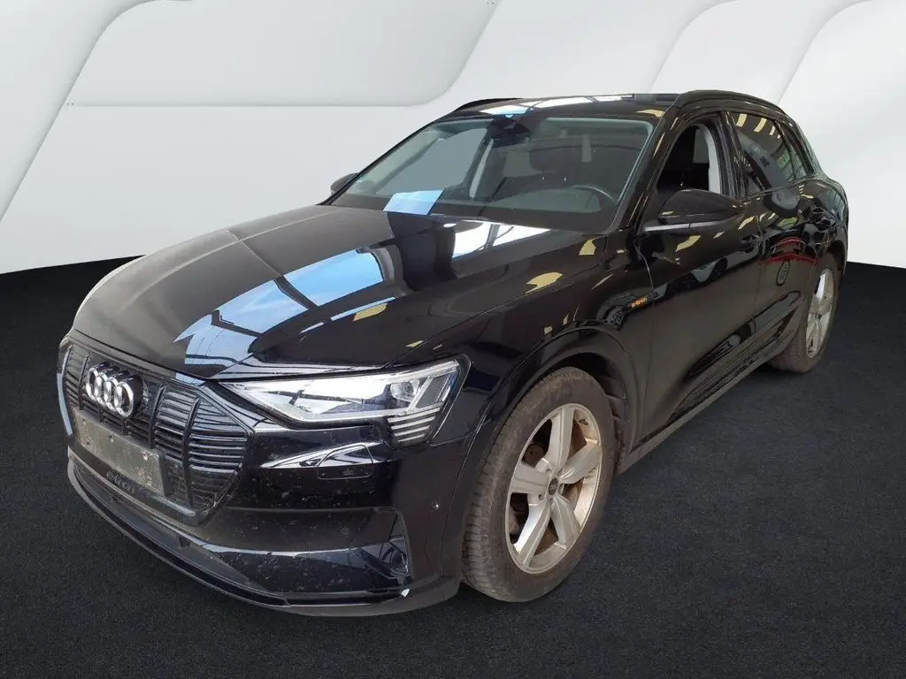 Photo 1 : Audi E-tron 2021 Non renseigné