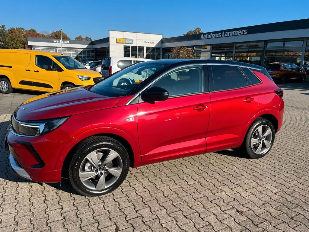 Photo 1 : Opel Grandland 2023 Petrol