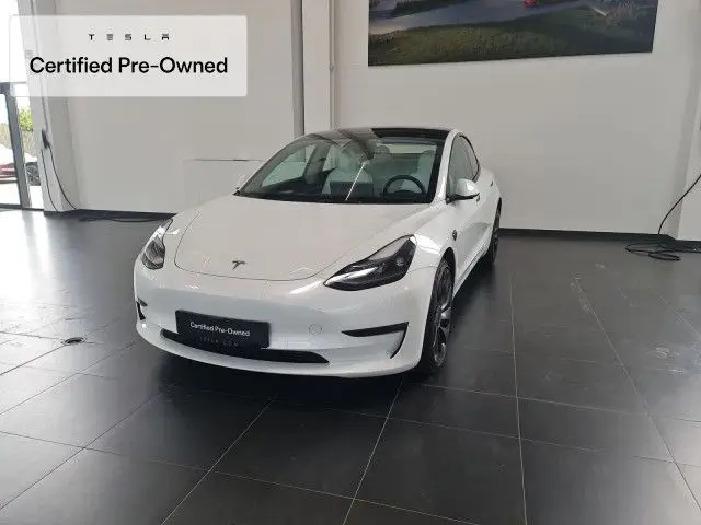 Photo 1 : Tesla Model 3 2022 Non renseigné