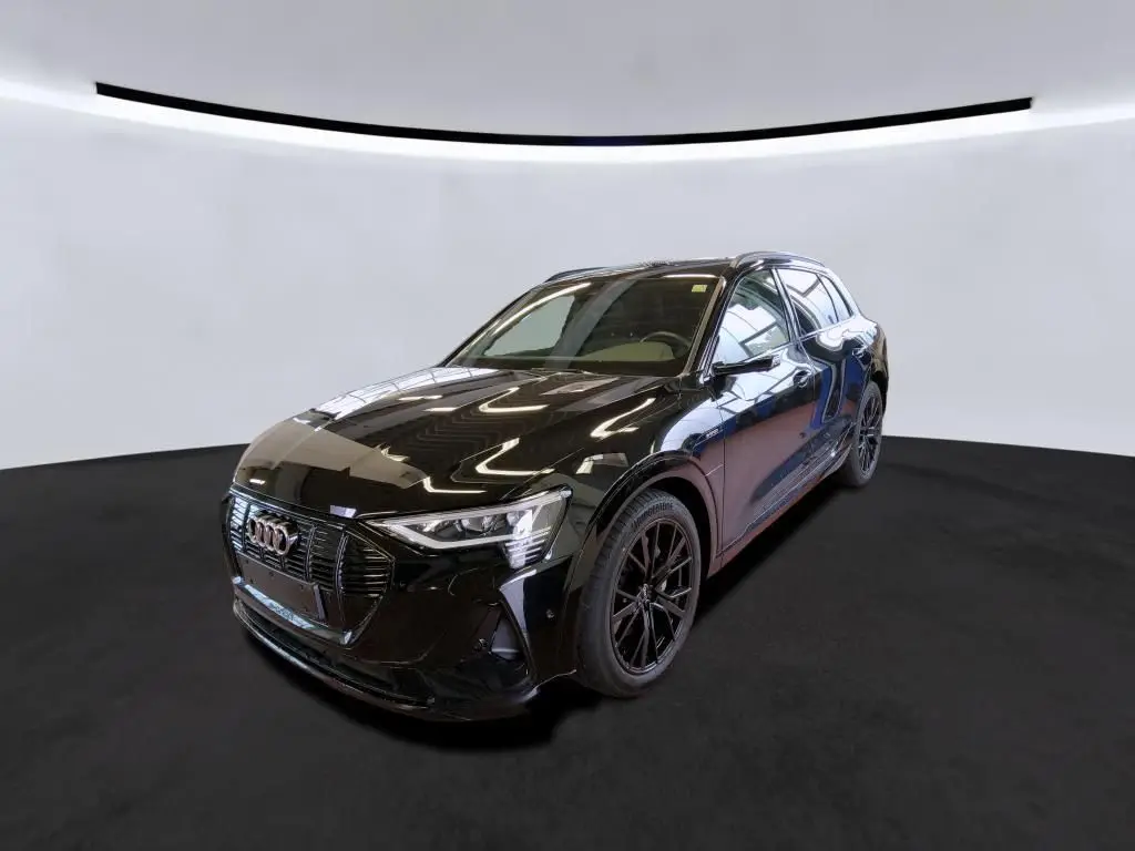 Photo 1 : Audi E-tron 2021 Non renseigné