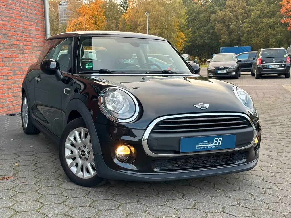 Photo 1 : Mini One 2016 Petrol