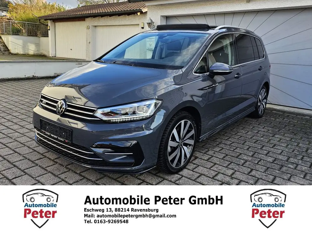 Photo 1 : Volkswagen Touran 2024 Petrol