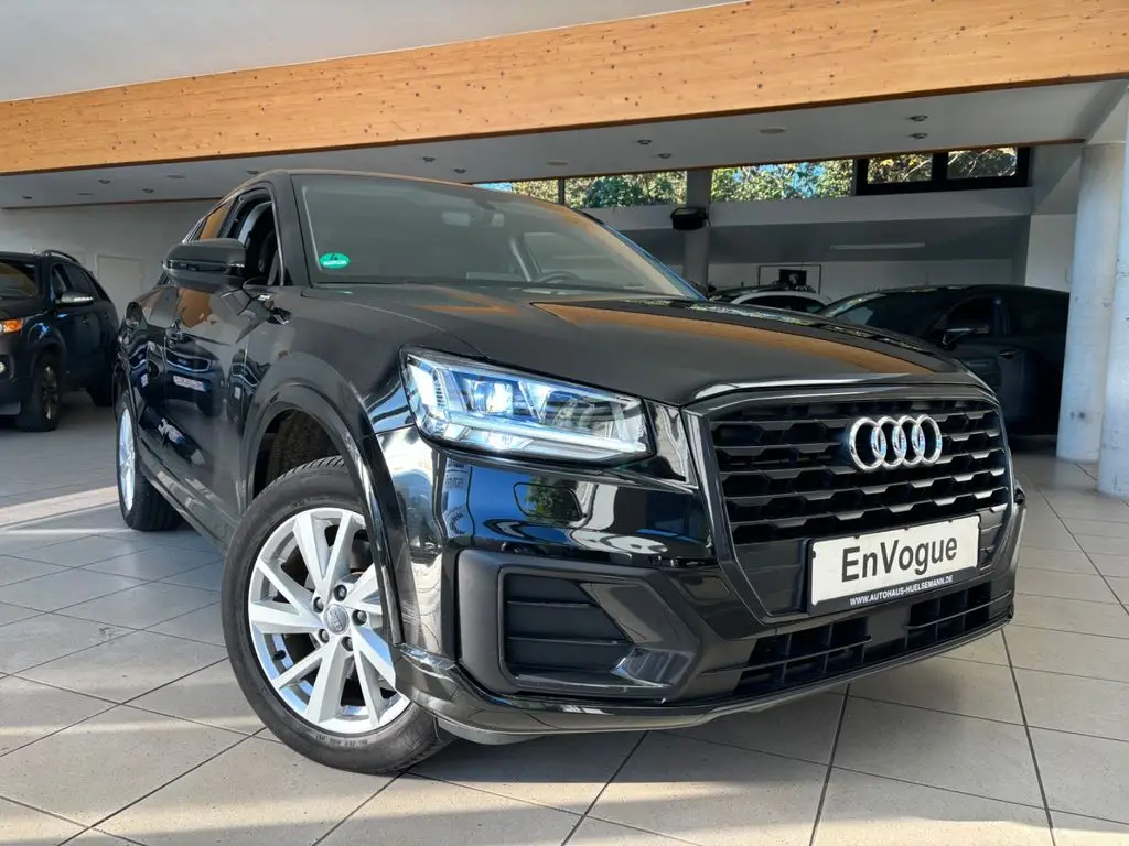 Photo 1 : Audi Q2 2019 Petrol