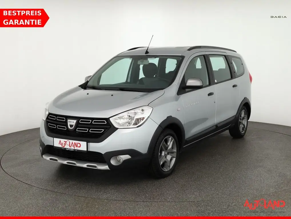 Photo 1 : Dacia Lodgy 2019 Essence