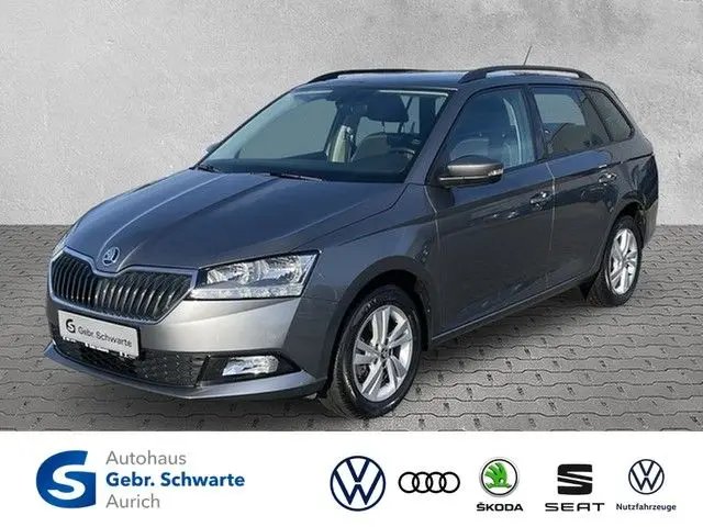 Photo 1 : Skoda Fabia 2023 Essence