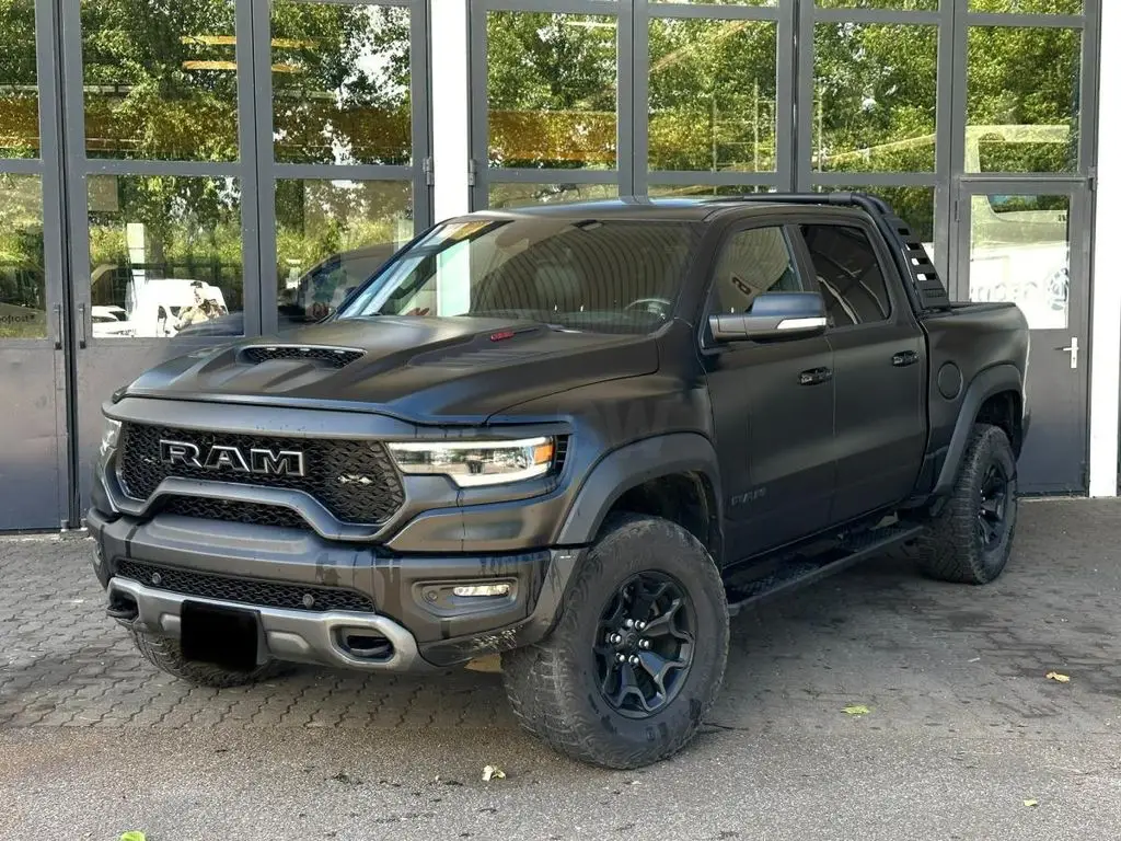 Photo 1 : Dodge Ram 2021 Petrol