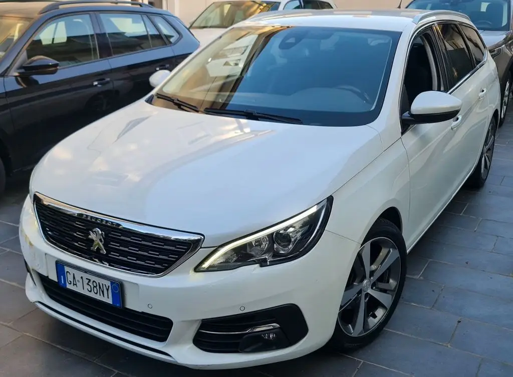 Photo 1 : Peugeot 308 2020 Diesel