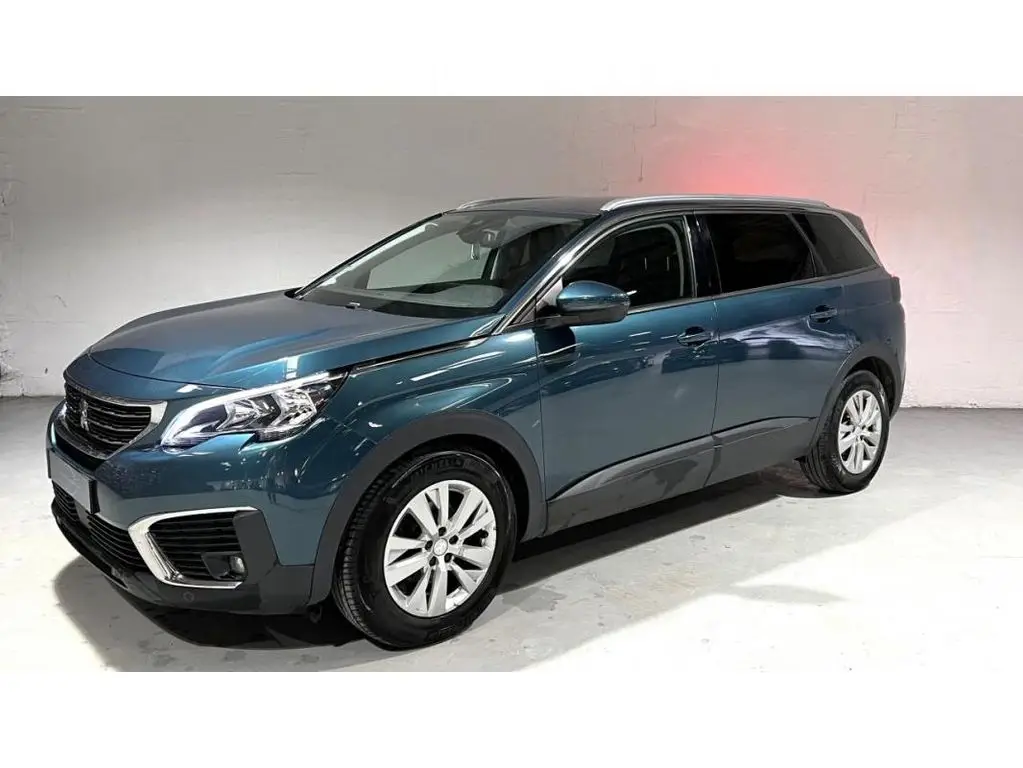 Photo 1 : Peugeot 5008 2019 Petrol