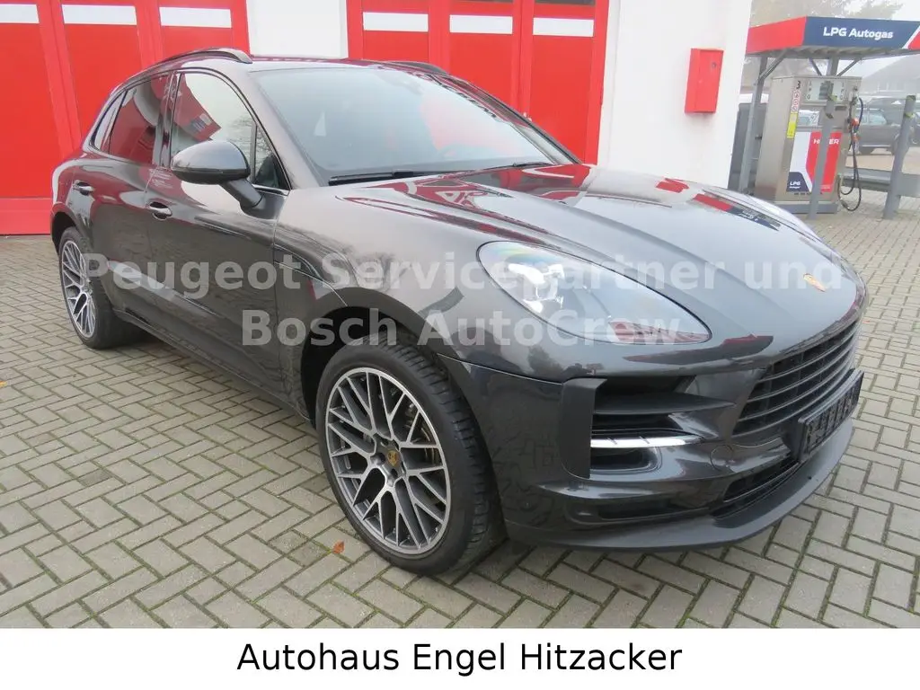 Photo 1 : Porsche Macan 2020 Essence