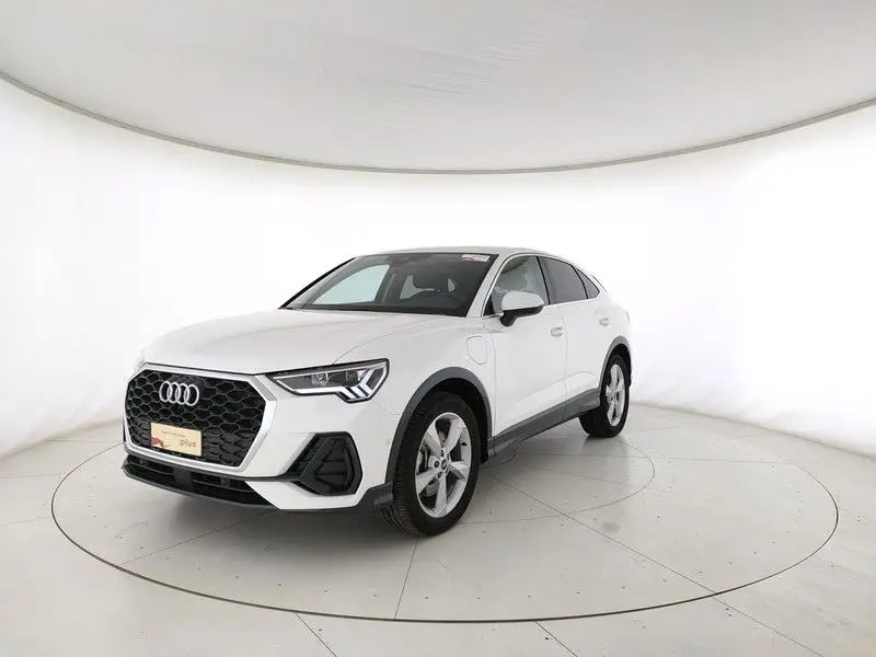 Photo 1 : Audi Q3 2021 Autres