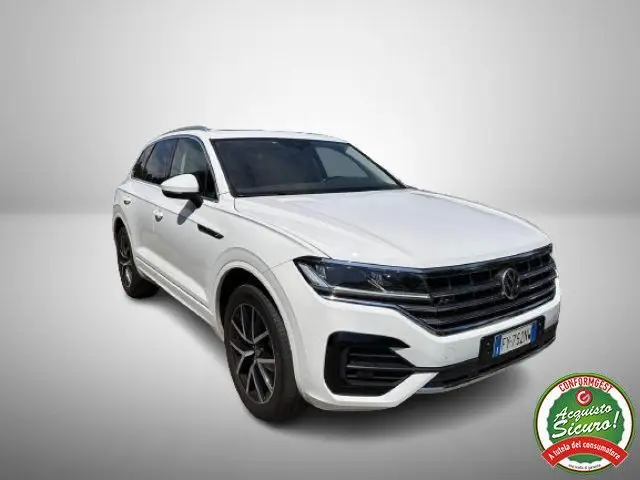 Photo 1 : Volkswagen Touareg 2019 Diesel