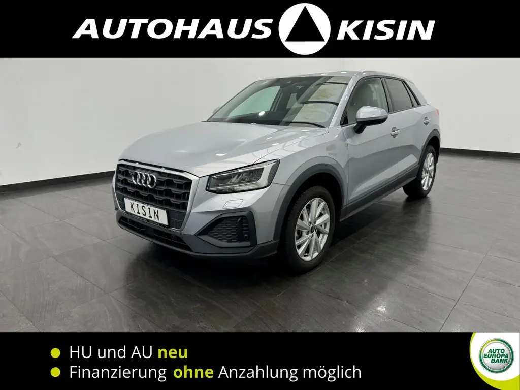 Photo 1 : Audi Q2 2023 Petrol