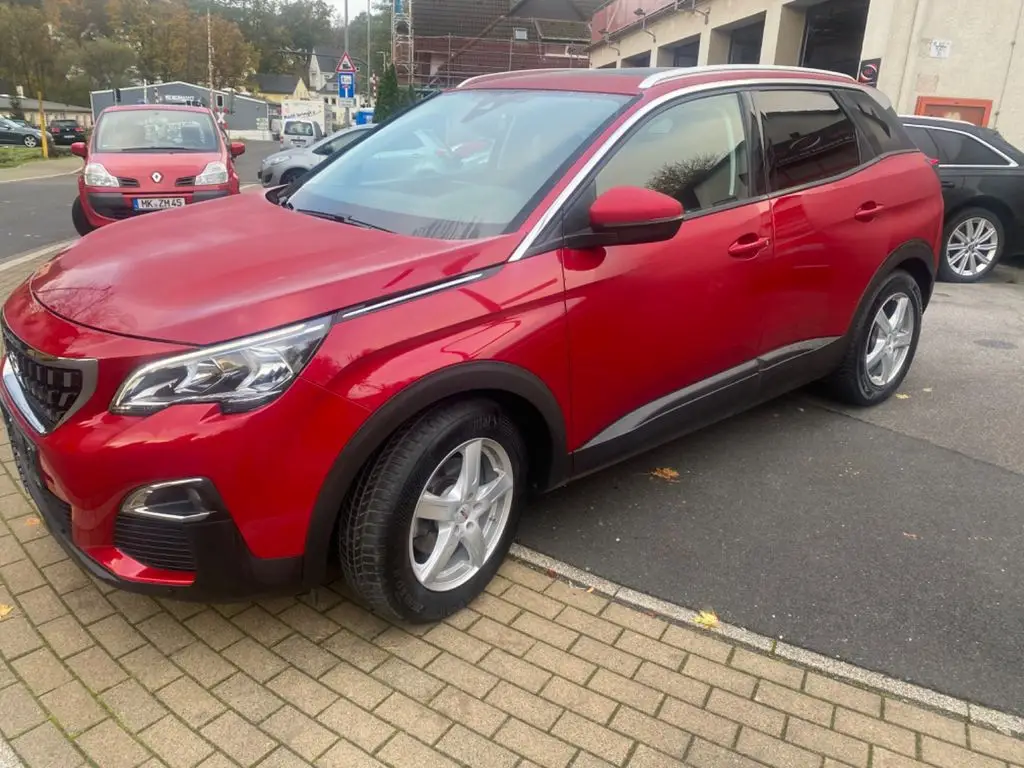 Photo 1 : Peugeot 3008 2018 Petrol