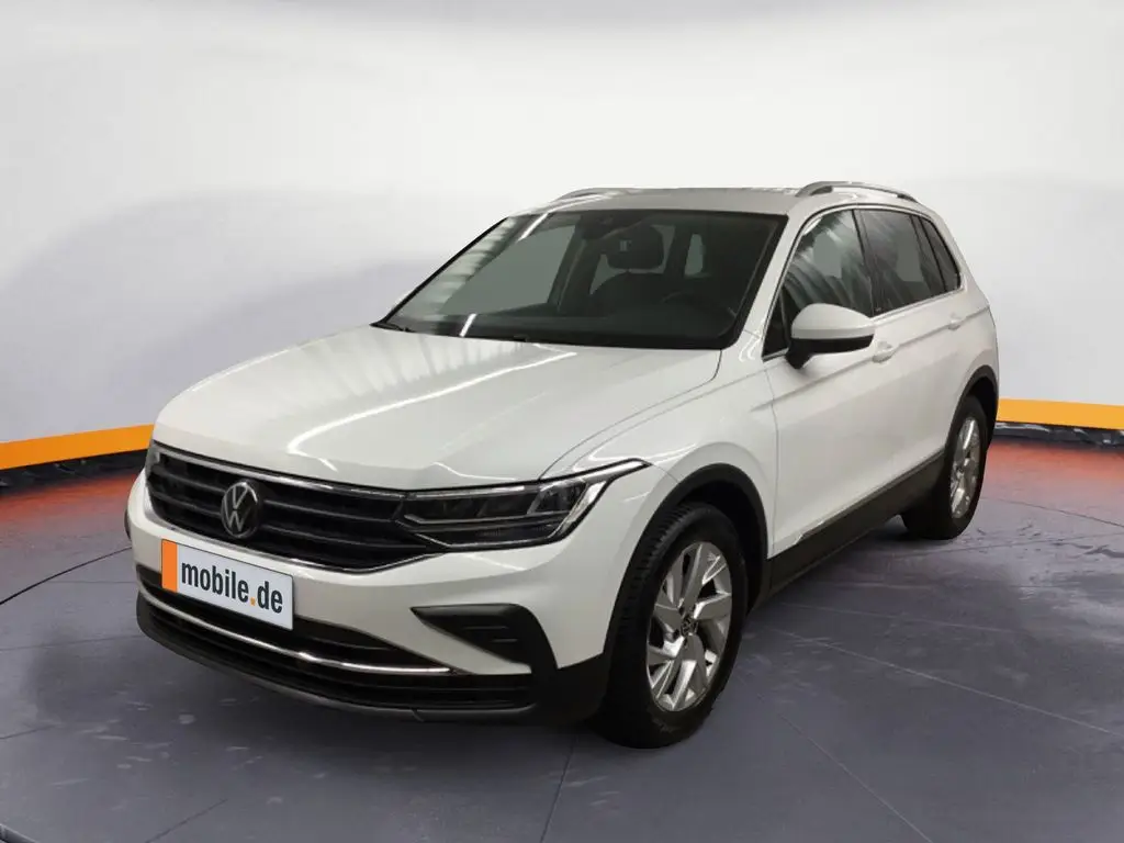 Photo 1 : Volkswagen Tiguan 2023 Essence