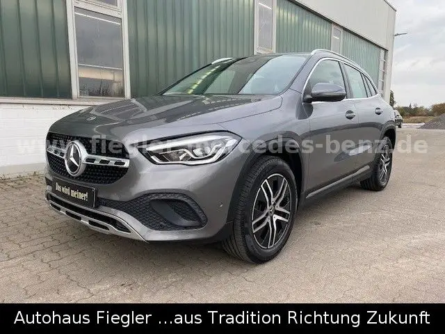 Photo 1 : Mercedes-benz Classe Gla 2020 Petrol