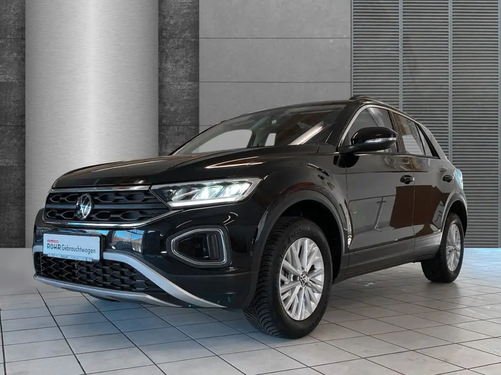 Photo 1 : Volkswagen T-roc 2023 Petrol