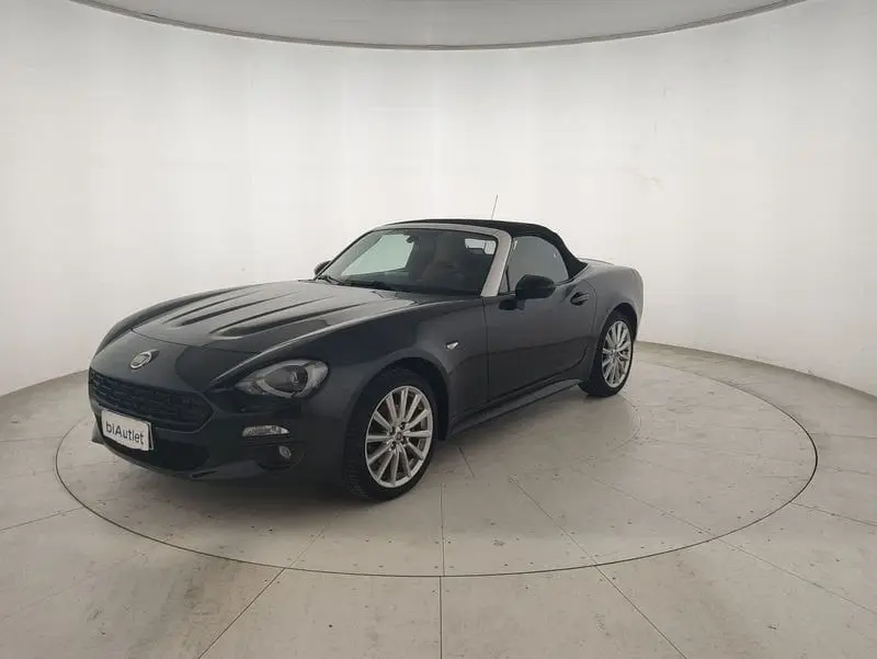 Photo 1 : Fiat 124 Spider 2016 Essence