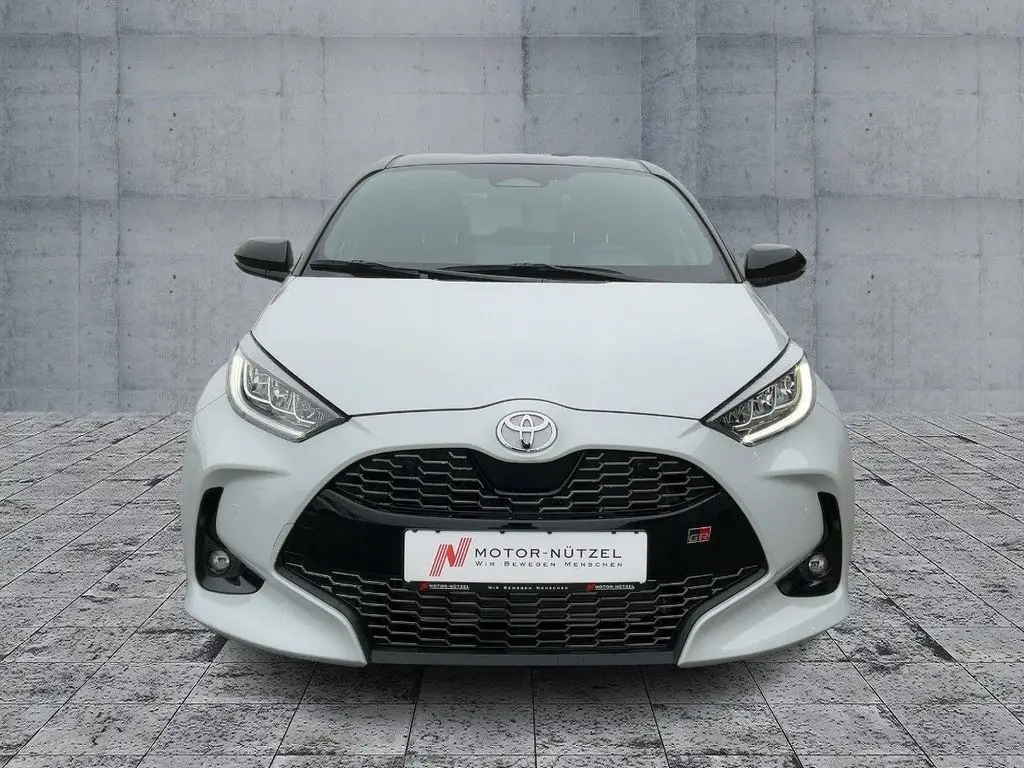 Photo 1 : Toyota Yaris 2024 Hybride