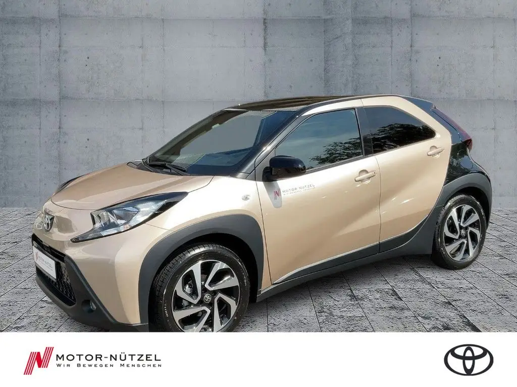 Photo 1 : Toyota Aygo X 2024 Essence