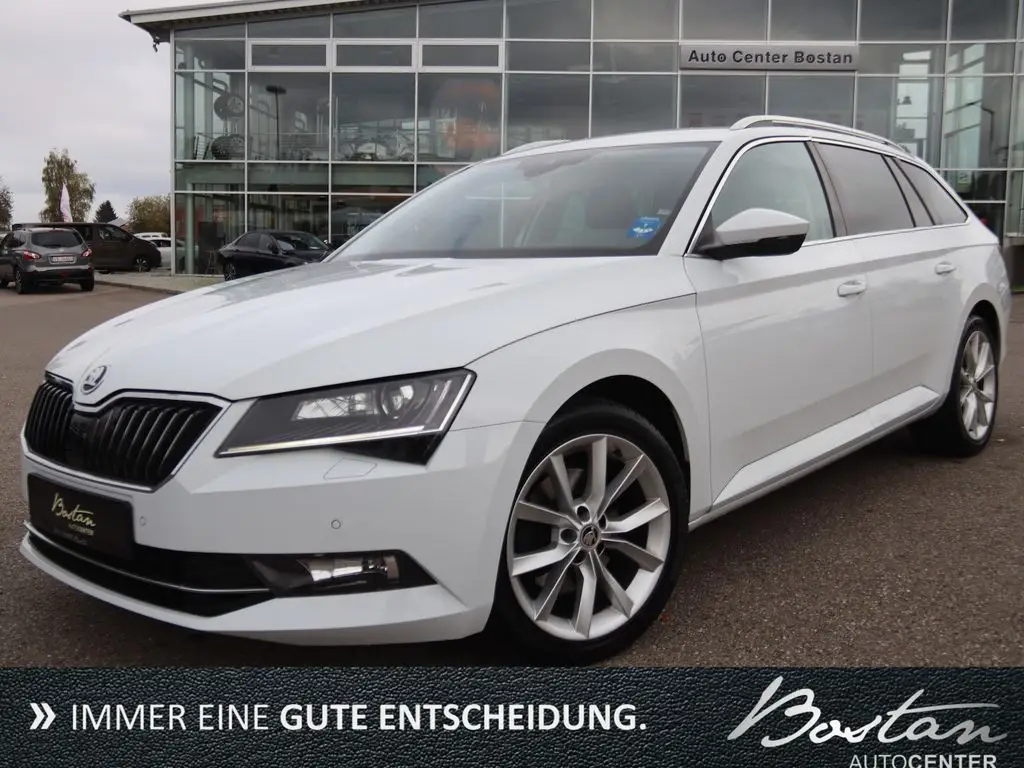 Photo 1 : Skoda Superb 2016 Diesel