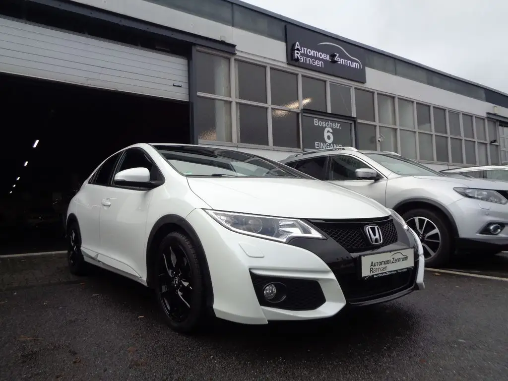 Photo 1 : Honda Civic 2015 Petrol