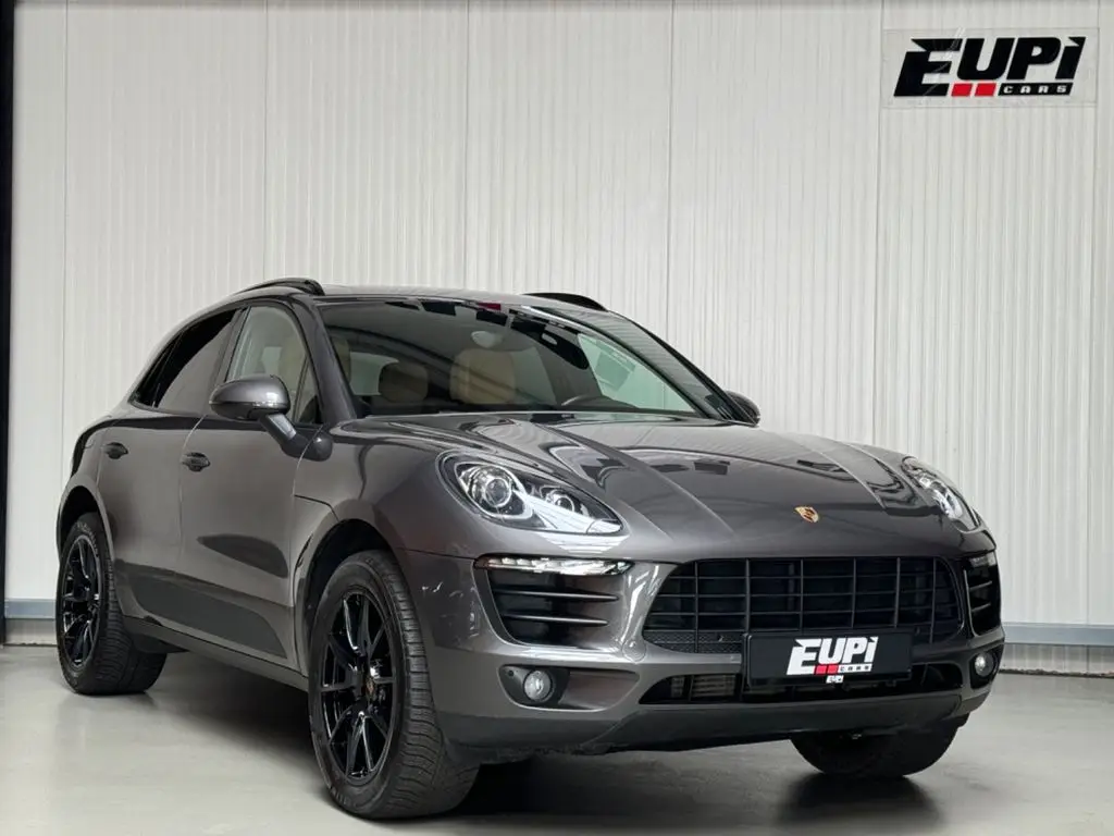 Photo 1 : Porsche Macan 2019 Essence