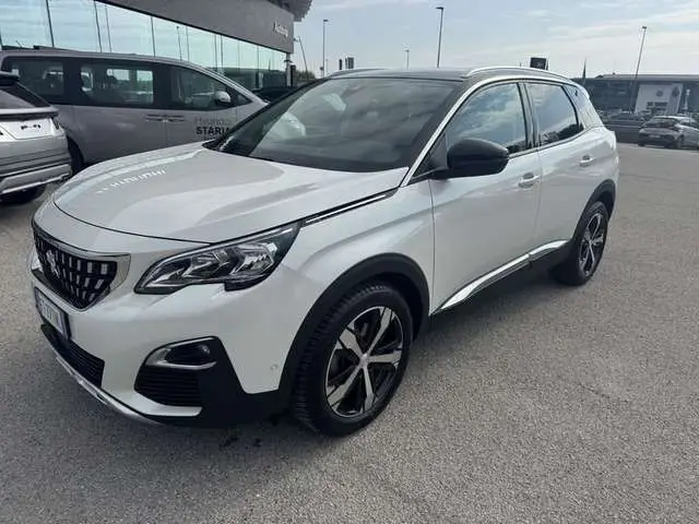 Photo 1 : Peugeot 3008 2018 Diesel