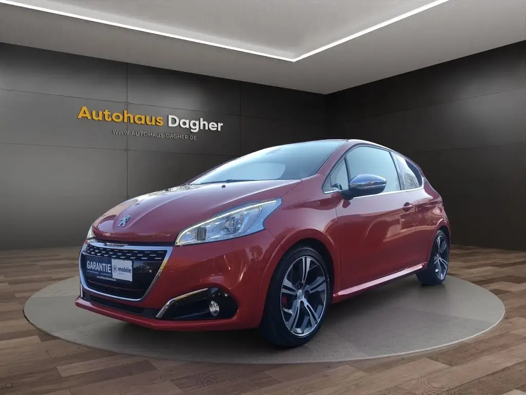 Photo 1 : Peugeot 208 2015 Essence