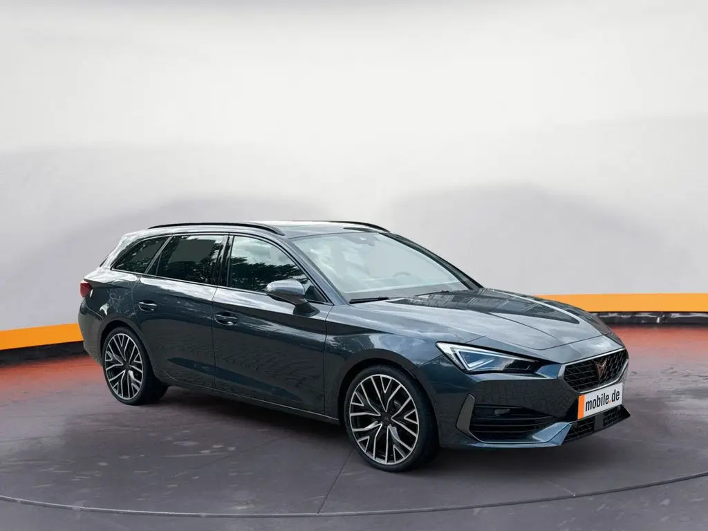 Photo 1 : Cupra Leon 2024 Petrol