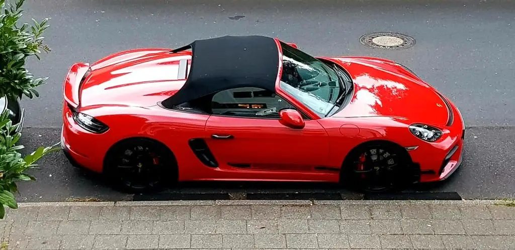 Photo 1 : Porsche Boxster 2020 Petrol