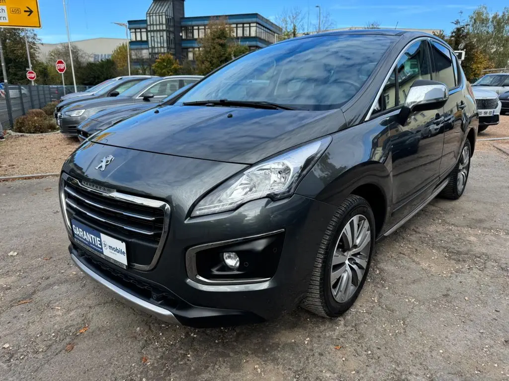 Photo 1 : Peugeot 3008 2015 Petrol