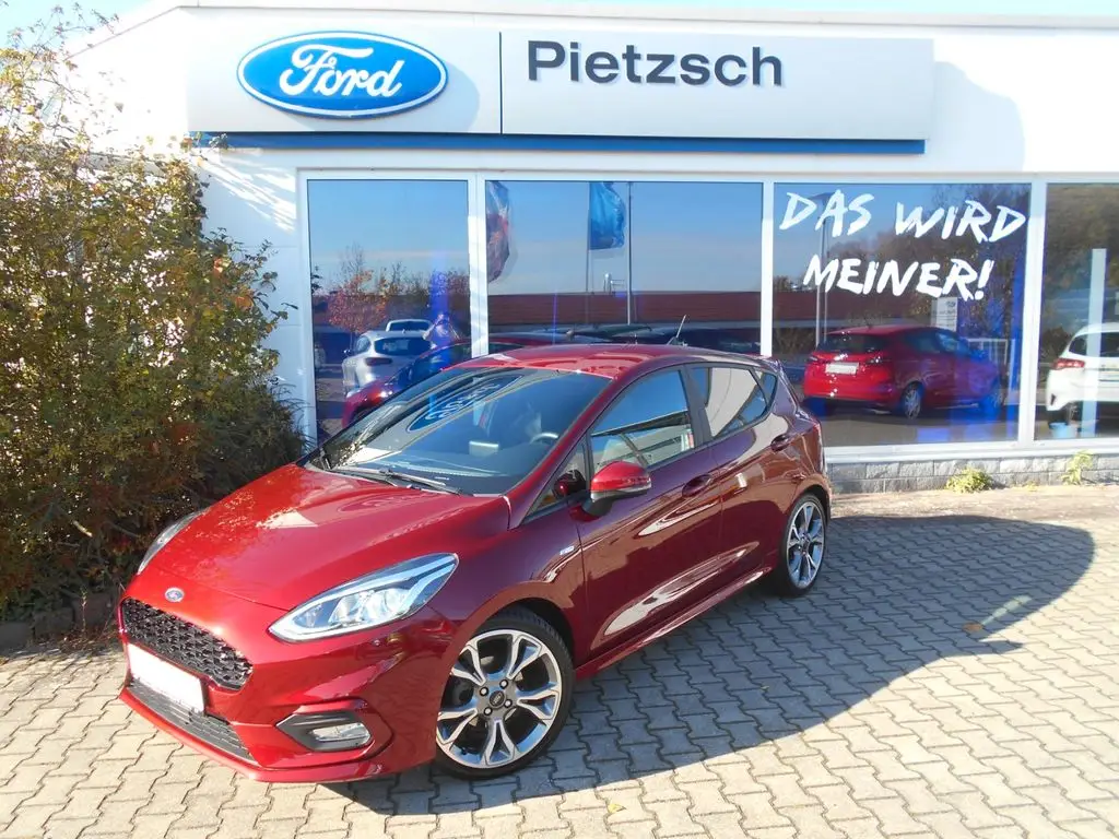 Photo 1 : Ford Fiesta 2018 Petrol