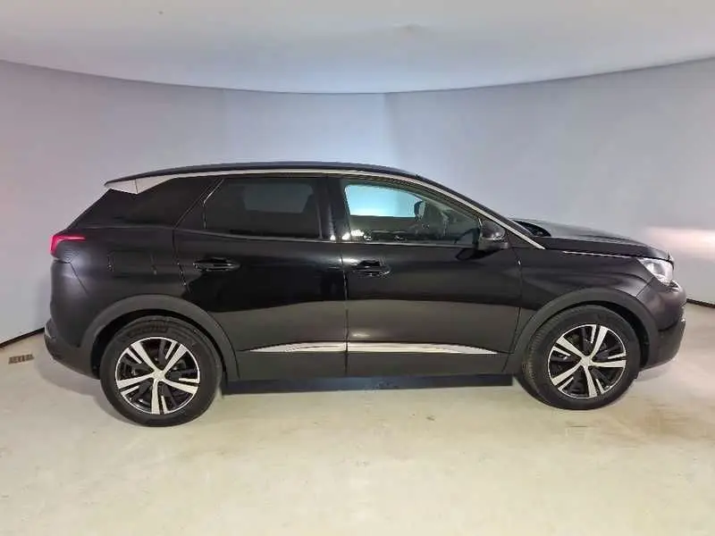 Photo 1 : Peugeot 3008 2020 Diesel