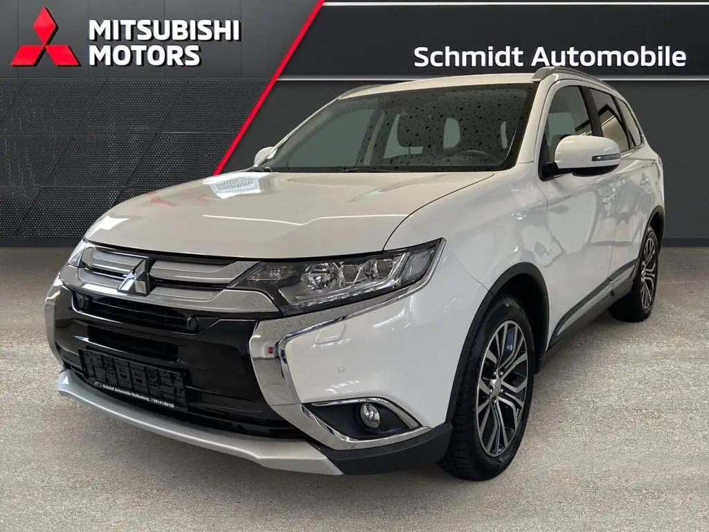 Photo 1 : Mitsubishi Outlander 2017 Diesel