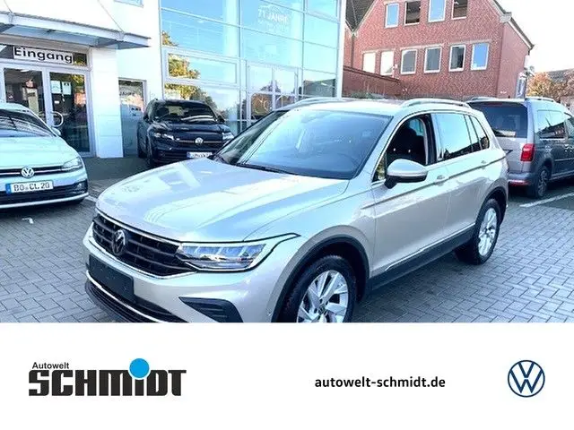 Photo 1 : Volkswagen Tiguan 2023 Essence